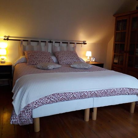Bed and Breakfast Les Trois Pommiers Sommery Exterior foto